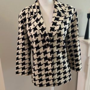 St. John 3/4 sleeves jacket